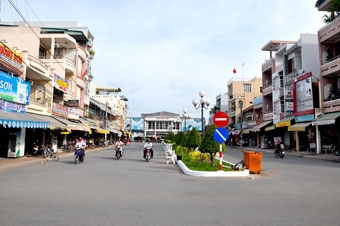 TẠO CHUYỂN BIẾN MỚI TRONG CÔNG TÁC
XÂY DỰNG ĐẢNG VÀ GIẢI QUYẾT CÁC VẤN ĐỀ BỨC XÚC