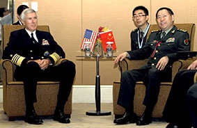 Mỹ  muốn có  
“đường dây nóng” với Trung Quốc