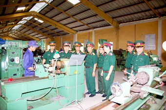 NÂNG CAO NĂNG LỰC LÃNH ĐẠO VÀ SỨC CHIẾN ĐẤU 
CỦA CÁC TỔ CHỨC ĐẢNG