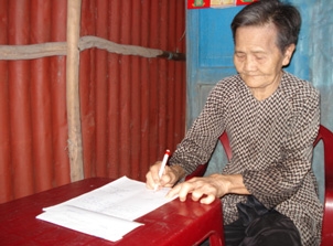 TRAO TIỀN TỪ THIỆN