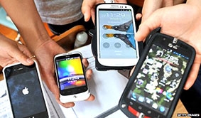 Phụ huynh nên biết những mối nguy 
rình rập con cái từ các thiết bị di động