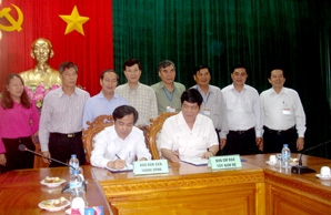 KÝ KẾT CHƯƠNG TRÌNH PHỐI HỢP CÔNG TÁC NĂM 2014