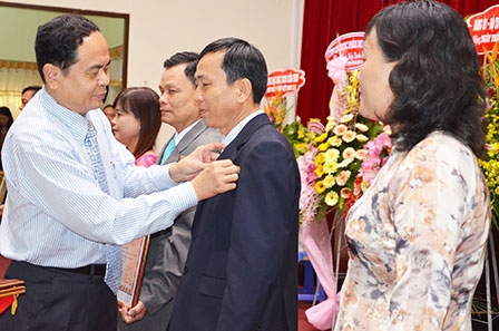 Thực hiện lời dạy của Bác “Thầy thuốc phải như mẹ hiền”