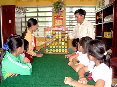 Gia đình và nhà trường cần giáo dục con em về an toàn giao thông