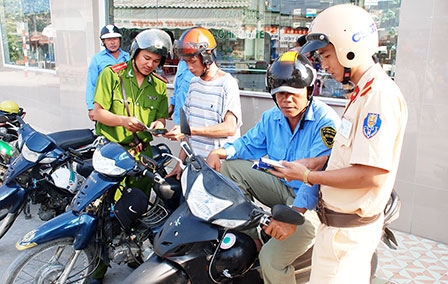 Tăng cường thực hiện Đề án tuyên truyền về an toàn giao thông giai đoạn 2013-2015