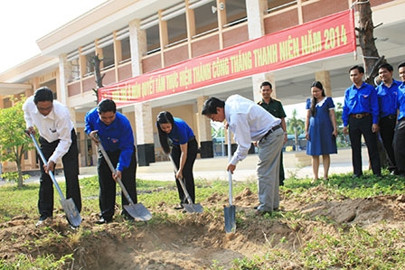 Tuổi trẻ các địa phương sôi nổi hưởng ứng Tháng Thanh Niên