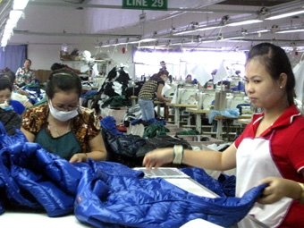 Cầu chưa ổn, 
cung khó phát triển