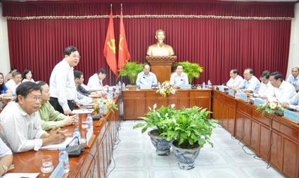 Công bố các quyết định điều động, luân chuyển cán bộ, chuẩn y các chức danh cán bộ chủ chốt của thành phố Cần Thơ