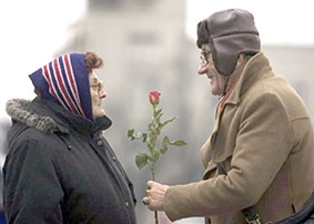 Nâng cao lòng tự trọng giúp người già giảm thiểu bệnh tật