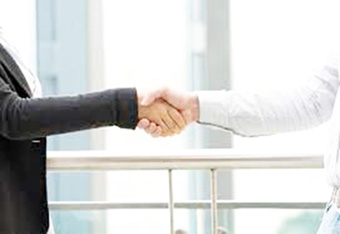 Người thông minh dễ tin tưởng người khác