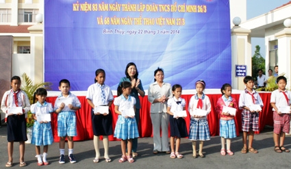 Phát huy vai trò của thanh niên trong xung kích, tình nguyện, vượt khó, sáng tạo