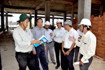 Lãnh đạo ubnd thành phố khảo sát nhiều công trình xây dựng thuộc lĩnh vực văn hóa - xã hội