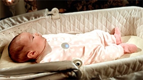 “Nút áo thông minh” giám sát giấc ngủ của trẻ