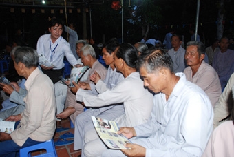 ĐẨY MẠNH TUYÊN TRUYỀN VỀ TRẬT TỰ AN TOÀN GIAO THÔNG NĂM 2014