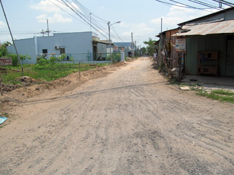 Xây dựng nhiều tuyến đường giao thông nông thôn