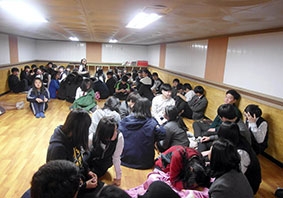 Hai miền Triều Tiên đấu pháo