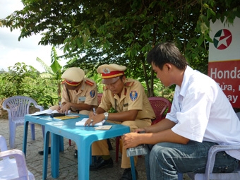 TĂNG CƯỜNG TUẦN TRA, KIỂM SOÁT, ĐẢM BẢO AN TOÀN GIAO THÔNG