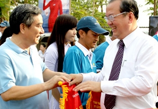 Khởi tranh giải Quần vợt hữu nghị lãnh đạo các tỉnh, thành khu vực ĐBSCL