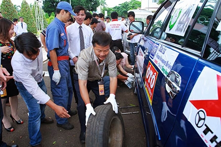Thị trường ô tô trước áp lực giảm giá