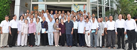 Ban Liên lạc lớp B11 Trường Đảng cao cấp
Nguyễn Ái Quốc Trung ương (1979-1981) tổ chức
họp mặt nhân kỷ niệm 33 năm ra trường