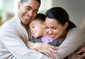 Những lý do chúng ta nên ôm nhiều hơn