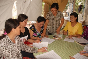 PHẤN ĐẤU 100% HỘI PHỤ NỮ CÁC PHƯỜNG CÓ MÔ HÌNH, PHẦN VIỆC THAM GIA ĐẢM BẢO TRẬT TỰ AN TOÀN GIAO THÔNG