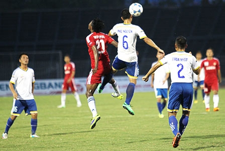 Dàn đèn sân vận động...