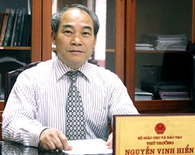 Thứ trưởng Nguyễn Vinh Hiển 
“bật mí” về cách ra Đề thi tốt nghiệp THPT môn Ngữ Văn