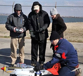 Hải quân Mỹ chế tạo nhiên liệu từ nước biển