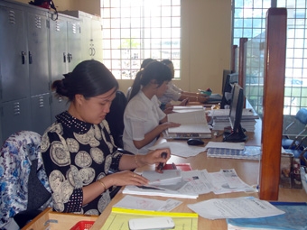 LÀM THEO LỜI BÁC BẰNG NHỮNG HÀNH ĐỘNG THIẾT THỰC
