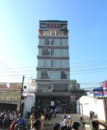 Kịp thời xử lý, bắt giữ đối tượng dùng súng khống chế con tin