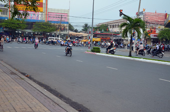 Vượt đèn vàng - nguy cơ tai nạn giao thông