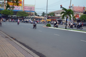 Vượt đèn vàng - nguy cơ tai nạn giao thông