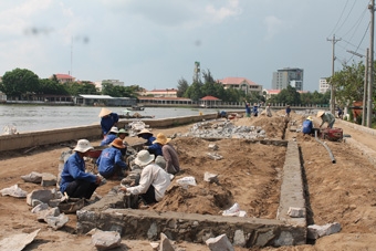 Đẩy nhanh tiến độ Dự án kè sông Cần Thơ