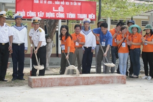 GIAO LƯU VỚI CÁN BỘ, CHIẾN SĨ TIỂU ĐOÀN 556 -
BỘ TƯ LỆNH VÙNG 5 HẢI QUÂN
