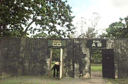 Nhà tù Côn Đảo