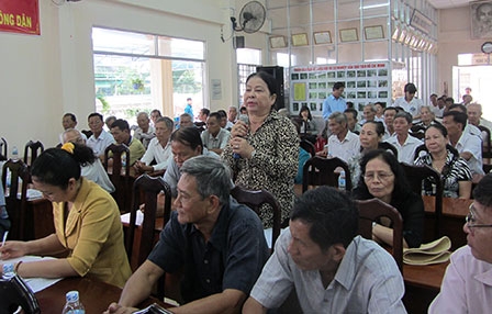 Cử tri kiến nghị nhiều vấn đề bức xúc