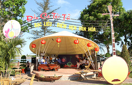 Đặc sắc không gian Đờn ca tài tử Nam bộ