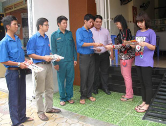 Góp sức giữ gìn trật tự an toàn giao thông