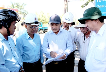 Tập trung đẩy nhanh tiến độ giải phóng
mặt bằng quốc lộ 91