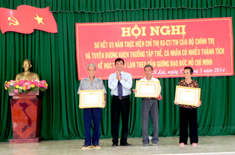 ĐẨY MẠNH HƠN NỮA VIỆC HỌC TẬP VÀ LÀM THEO TẤM GƯƠNG ĐẠO ĐỨC HỒ CHÍ MINH
