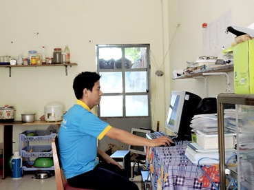 QUAN TÂM CHĂM LO ĐỜI SỐNG CÁN BỘ, GIÁO VIÊN