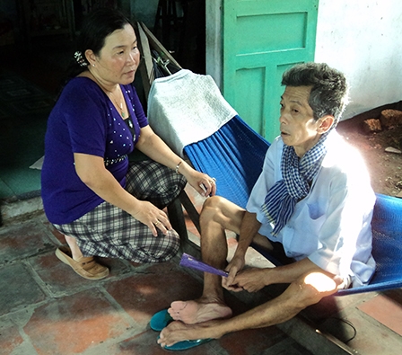 Học Bác ở tấm lòng 
yêu thương con người bao la