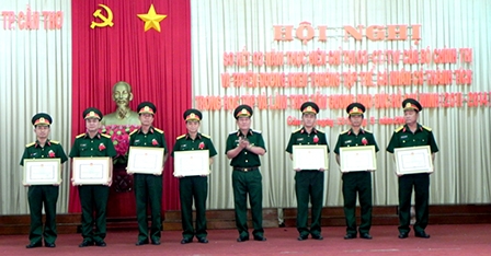 Cần có những giải pháp cụ thể, thiết thực nhằm tiếp tục đẩy mạnh việc học tập và làm theo tấm gương đạo đức Hồ Chí Minh