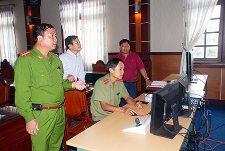 Đẩy mạnh tuyên truyền, phổ biến, giáo dục pháp luật về trật tự an toàn giao thông