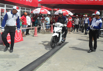 Nâng cao ý thức văn hóa giao thông cho thanh niên, sinh viên