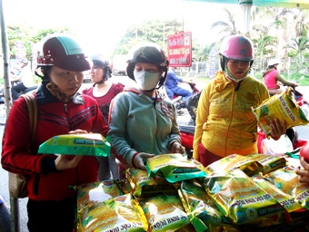 Đưa hàng Việt chất lượng đến với công nhân