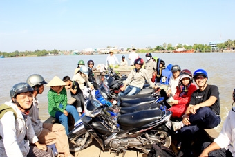 Về xứ dừa, chơi Tết Đoan ngọ