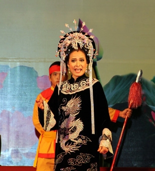 Hoàng Oanh -  Nét “đanh đá” đáng yêu!