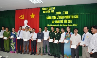 Thí sinh của Trường Đại học Cần Thơ đoạt giải nhất